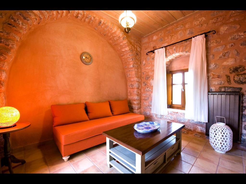 Arapakis Historic Castle Aparthotel Pyrgos Dirou ห้อง รูปภาพ