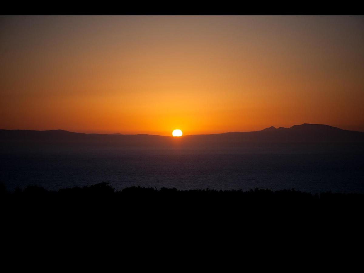 Arapakis Historic Castle Aparthotel Pyrgos Dirou ภายนอก รูปภาพ