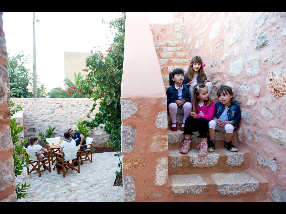 Arapakis Historic Castle Aparthotel Pyrgos Dirou ห้อง รูปภาพ